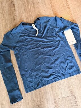 lululemon athletica Long Sleeve Top in Slate Blue